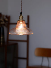 Gerippte Glas-Hängeleuchte – Stilvolle Messing- und Glas-Hängeleuchte für Küche & moderne Innenräume